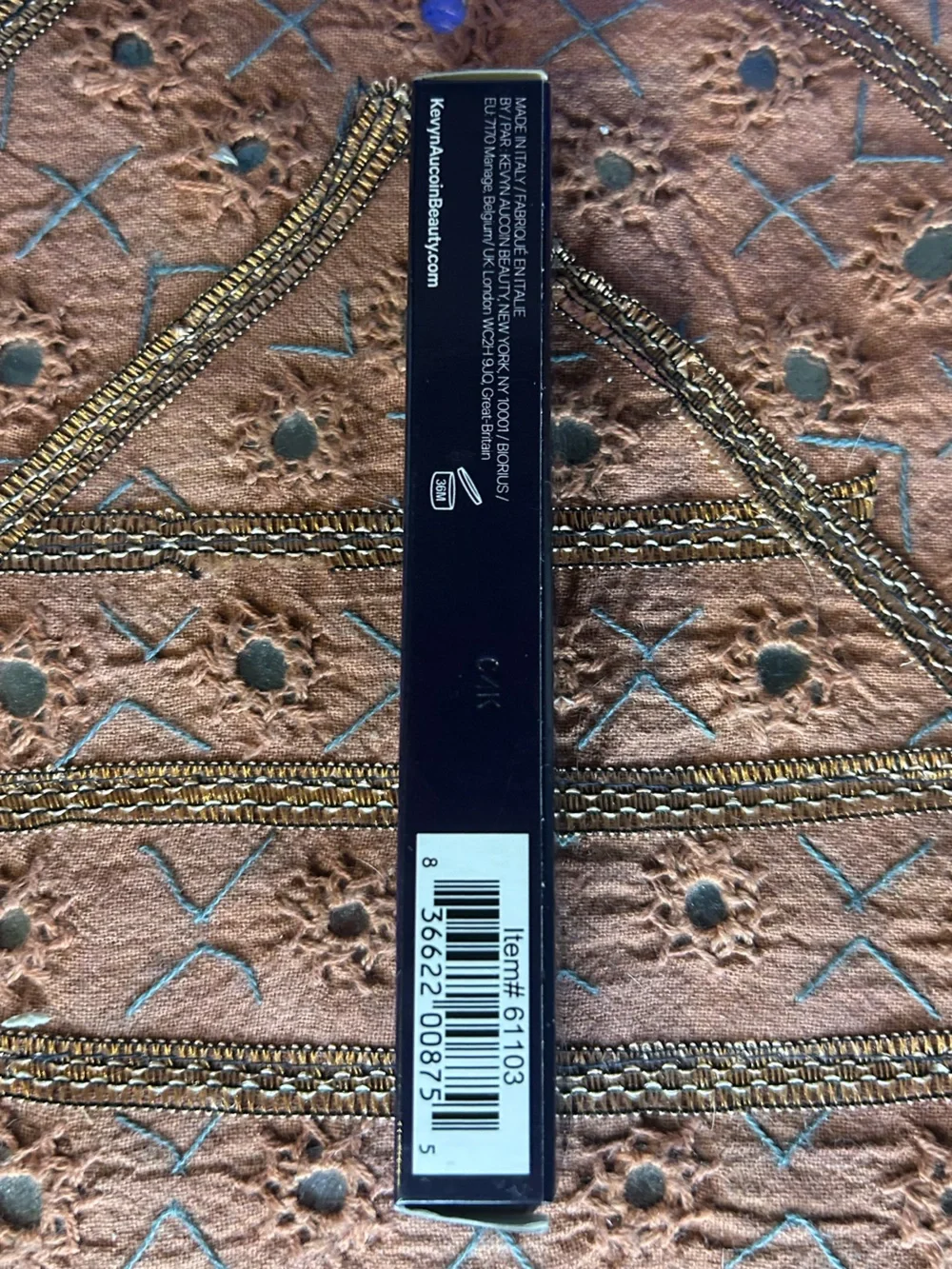 Kevyn Aucoin Unforgettable Lipstick in Modern Love